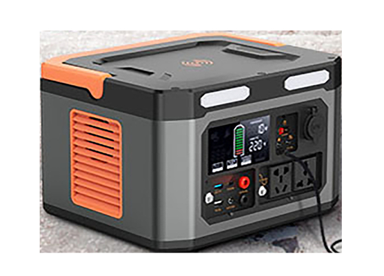 محطة كهرباء محمولة في الهواء الطلق AC 300W نوع جهاز تحكم MPPT